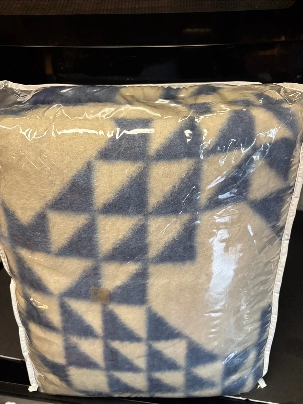 BIEDERLACK Cuddle Wrap Wearable Blanket Southwest Snap Zip Shaker Blue
